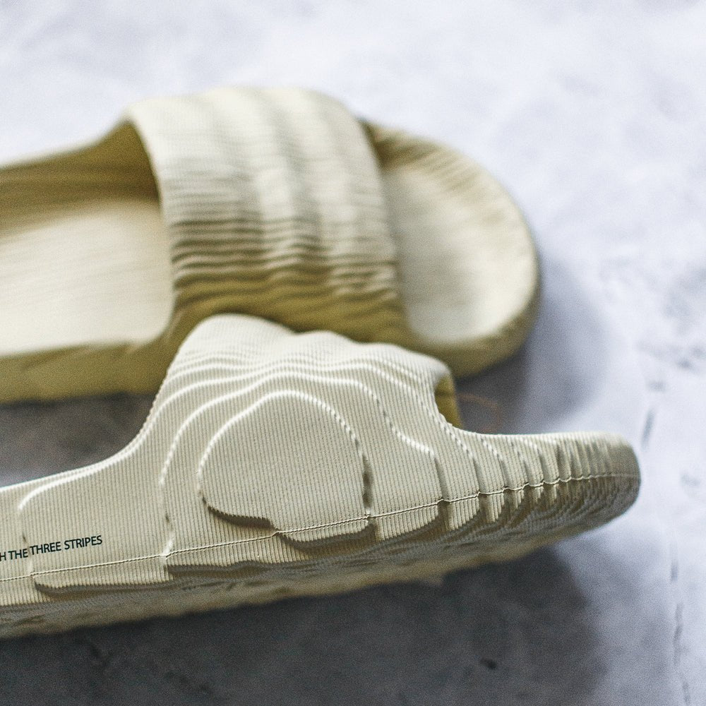 adidas Adilette 22 Slides Desert Sand