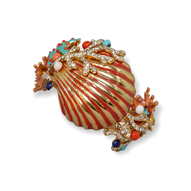 Bracelet with a coral reef theme and big shell