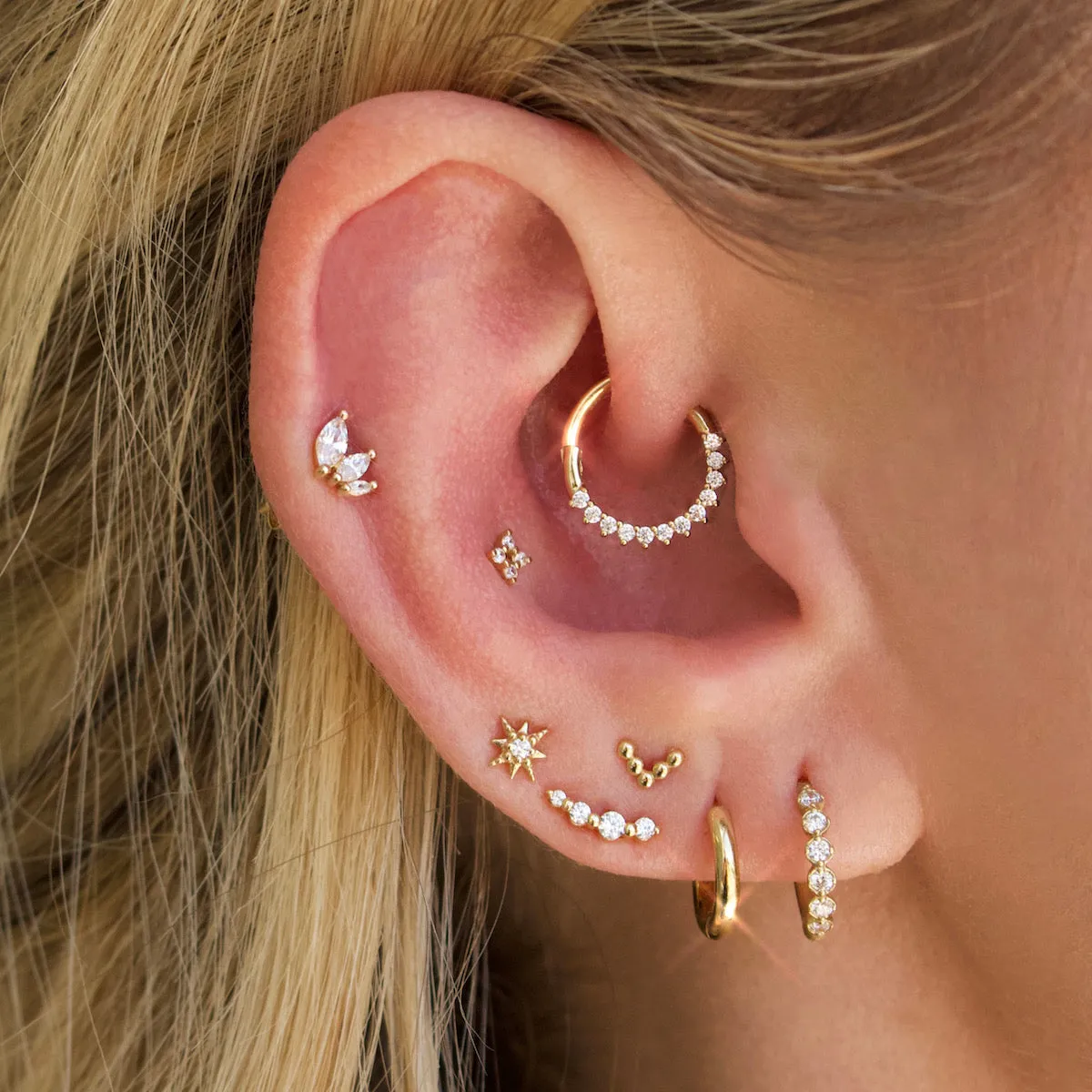 Cosmic Ray Flat Back Earring