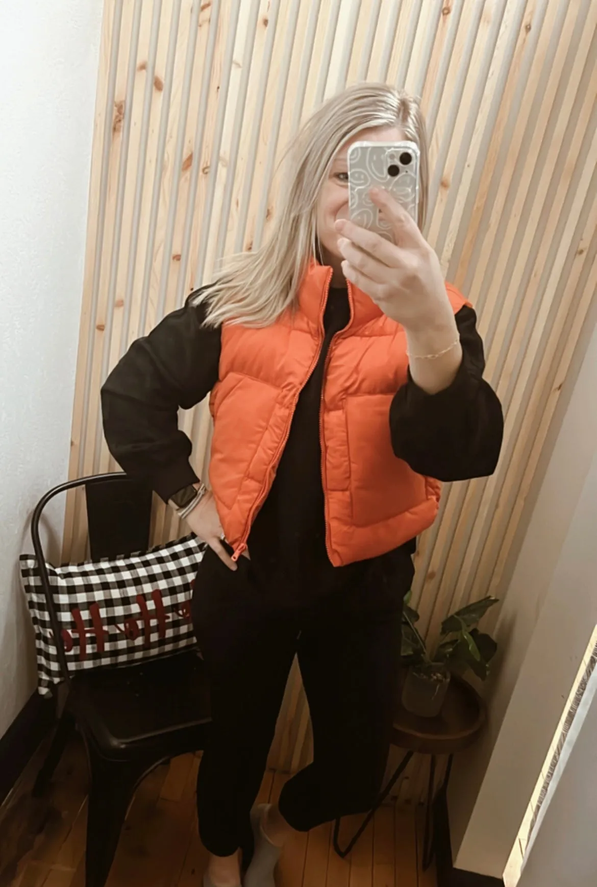 Cropped Puffer Vest with Pockets  no