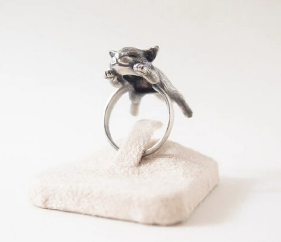 Handmade Cute Retro Kitty Sleeping Cat Ring Baby Pet Sweetheart Lovely Animal Jewelry