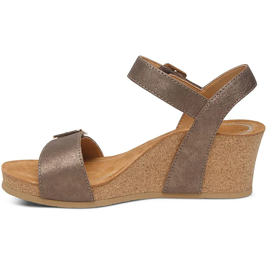 Lexa Wedge