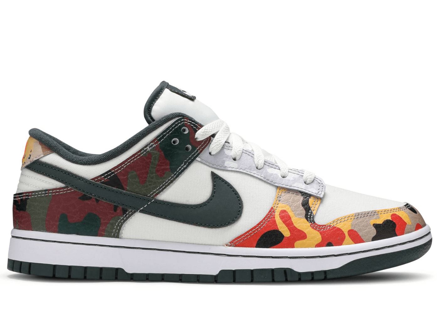 Nike Dunk Low SE Sail Multi-Camo