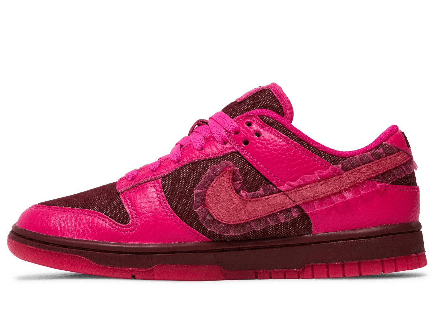 Nike Dunk Low Valentine's Day (2022) (W)