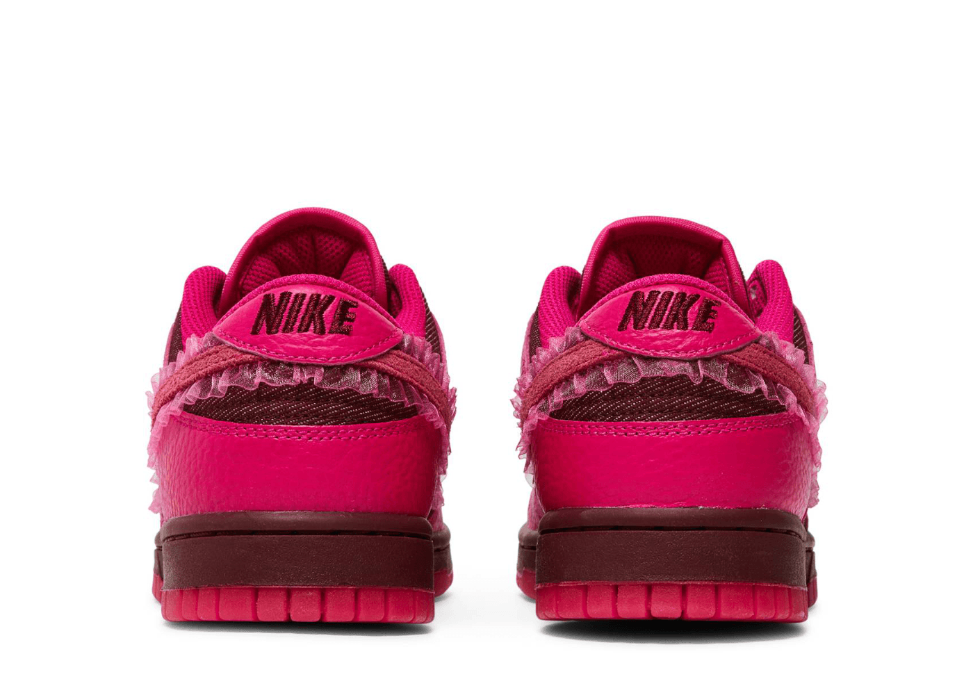 Nike Dunk Low Valentine's Day (2022) (W)