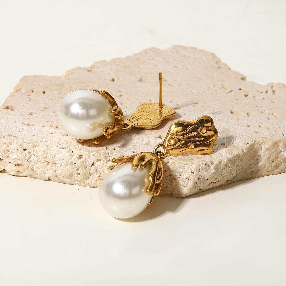 Women's Baroque Pearl Pendant Necklace Earrings